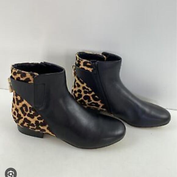 🔻🔻SOLD 🔻🔻MICHAEL KORS  MIRA BLACK LEATHER BOOTIE w/CALF HAIR ZIPPER 9M - Picture 3 of 14